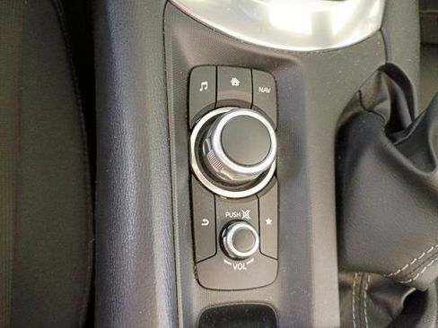 Used 2020 MAZDA MX-5 Miata Sport RWD image 55