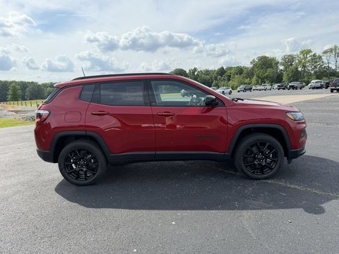New 2026 Jeep Compass Latitude AWD/4WD image 5
