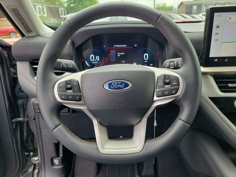 New 2026 Ford Explorer Active AWD/4WD image 23