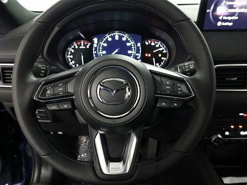 New 2025 MAZDA CX-5 Signature image 30