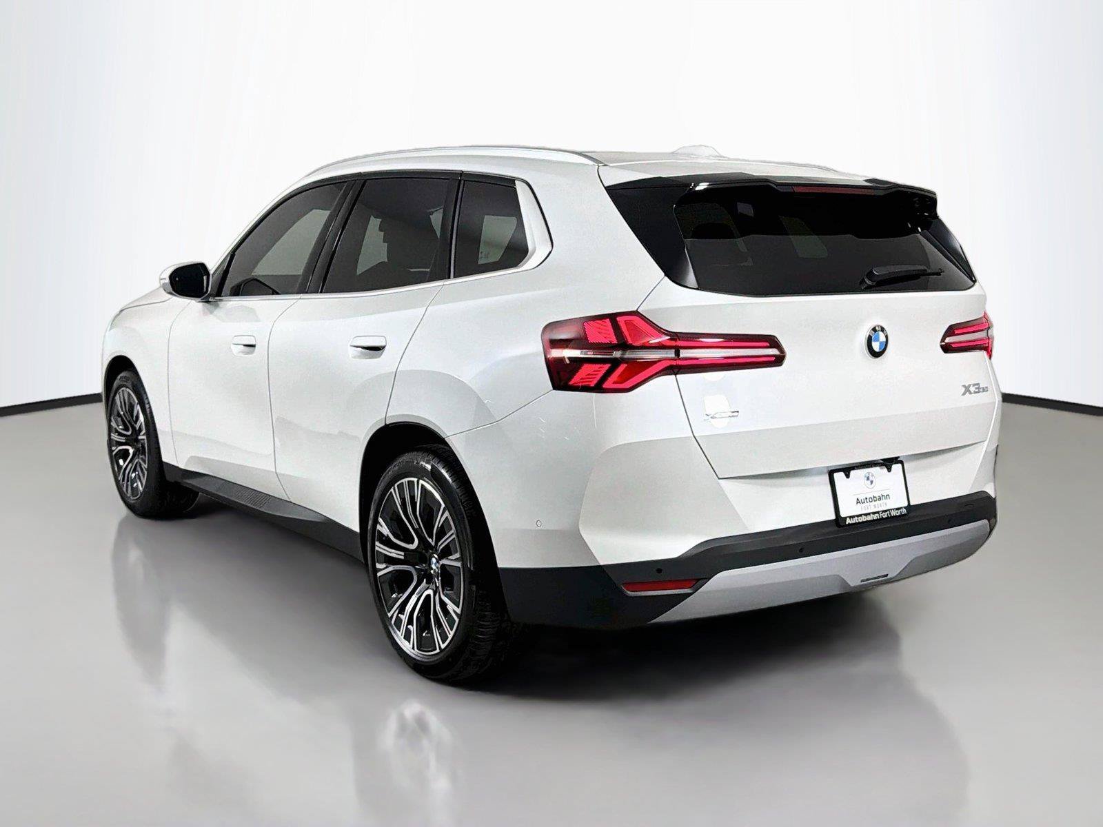 New 2026 BMW X3 xDrive30i w/ Premium Package AWD/4WD image 7