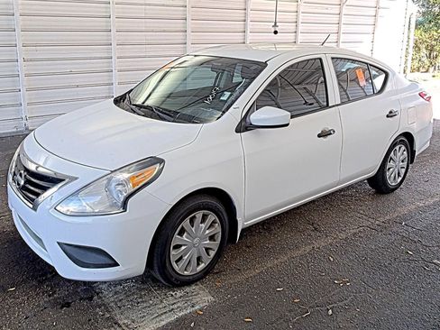 Used 2018 Nissan Versa S image 1