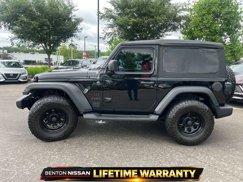 Used 2023 Jeep Wrangler Sport AWD/4WD image 5