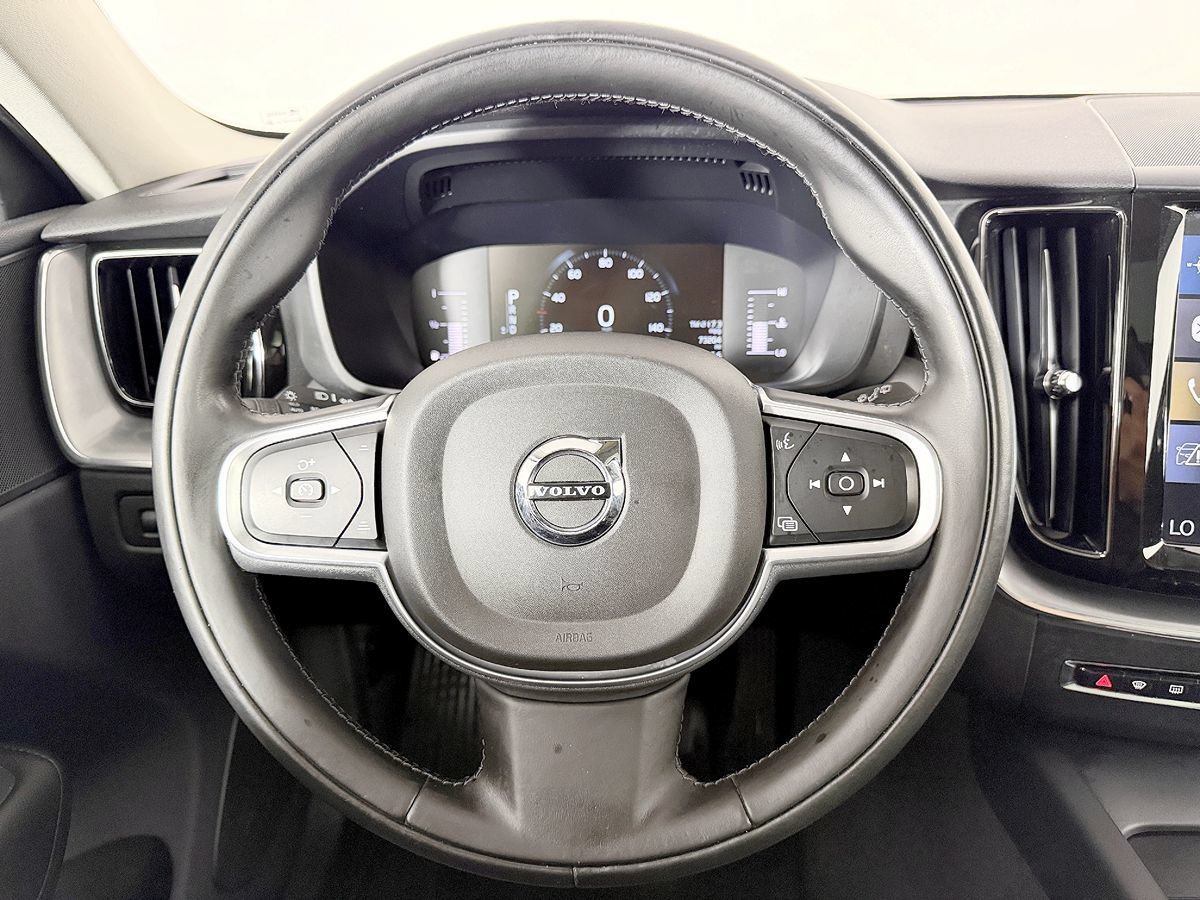 Used 2019 Volvo XC60 T5 Momentum w/ Premium Package AWD/4WD image 58