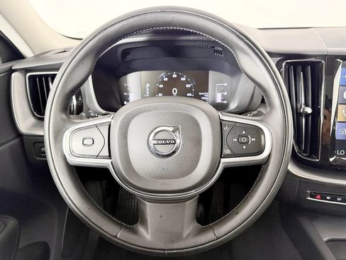 Used 2019 Volvo XC60 T5 Momentum w/ Premium Package AWD/4WD image 58