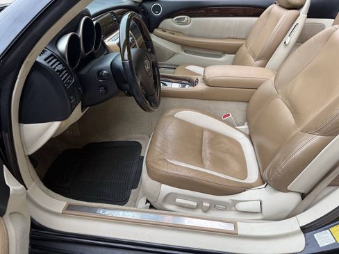 Used 2008 Lexus SC 430 Convertible RWD image 19