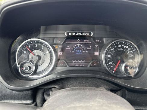 Used 2020 RAM 1500 Big Horn AWD/4WD image 10