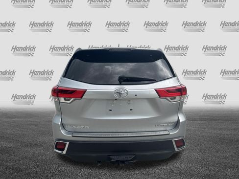 Used 2019 Toyota Highlander Limited AWD/4WD image 10