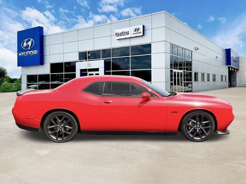 Used 2023 Dodge Challenger R/T w/ Blacktop Package RWD image 4