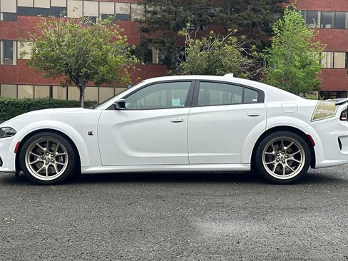 Used 2023 Dodge Charger Scat Pack RWD image 6
