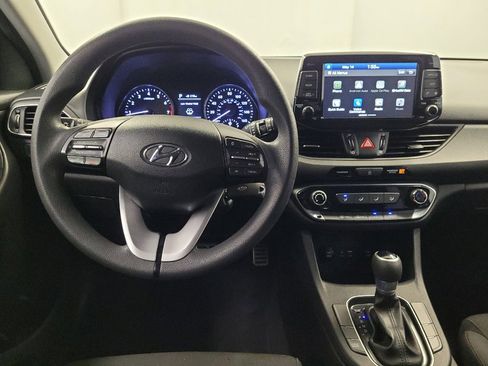 Used 2018 Hyundai Elantra GT FWD image 22