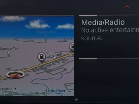 Used 2021 BMW X5 xDrive40i w/ M Sport Package AWD/4WD image 22