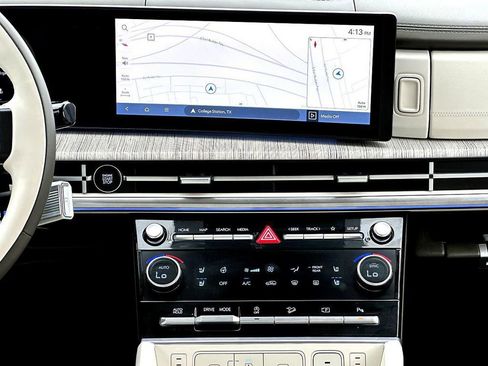 Used 2025 Hyundai Santa Fe Calligraphy FWD image 32