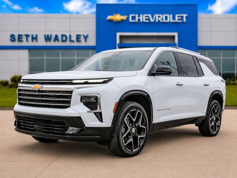 New 2026 Chevrolet Traverse High Country w/ LPO, Floor Liner Package FWD image 3
