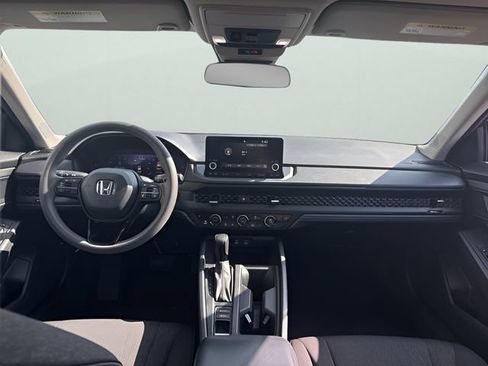 Used 2023 Honda Accord EX image 14