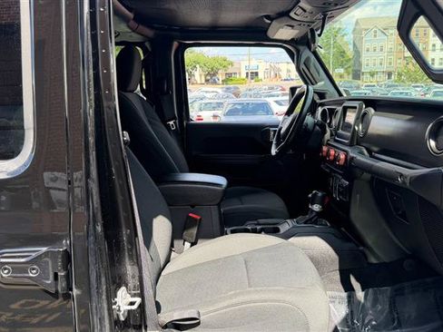 Used 2021 Jeep Gladiator Sport AWD/4WD image 4