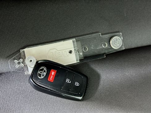 Certified 2024 Toyota Tacoma SR5 w/ SR5 Upgrade Package image 32