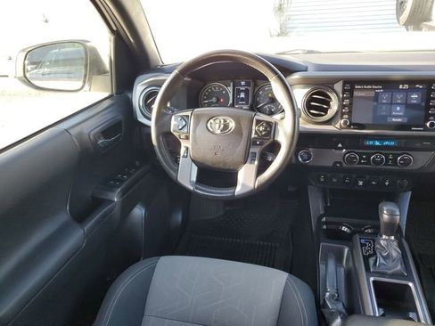 Used 2022 Toyota Tacoma TRD Off-Road w/ Technology Package RWD image 14