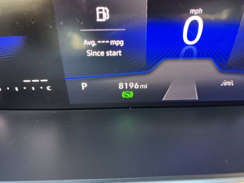 Certified 2025 Volkswagen Taos SE image 21