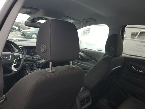 Certified 2023 GMC Terrain SLE w/ Driver Convenience Package image 10