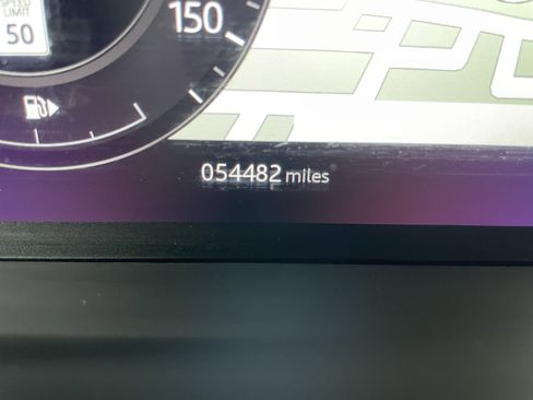 Used 2020 Land Rover Range Rover Sport HSE image 25