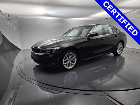 Certified 2025 BMW 330i Sedan w/ Convenience Package image 4