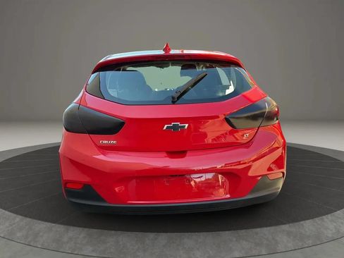 Used 2017 Chevrolet Cruze LT w/ Convenience Package FWD image 6