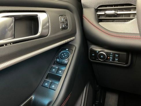 New 2026 Ford Explorer ST-Line w/ ST-Line Street Pack image 19