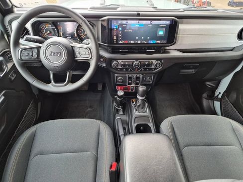Used 2024 Jeep Wrangler Unlimited Sport AWD/4WD image 23