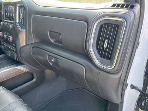Used 2022 Chevrolet Silverado 2500 High Country w/ Z71 Off-Road Package AWD/4WD image 13