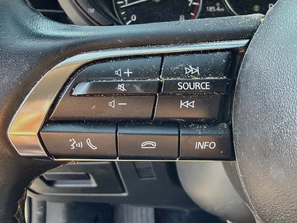 Used 2025 MAZDA MAZDA3 s FWD image 12