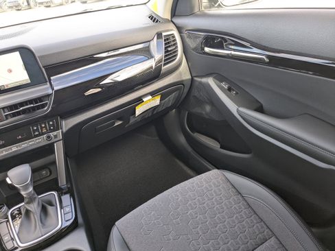 New 2026 Kia Seltos S image 20