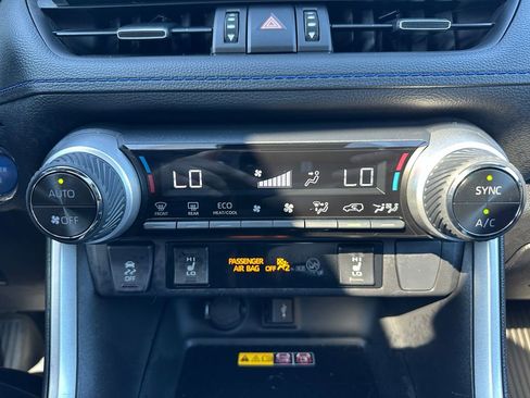 Used 2022 Toyota RAV4 XSE image 18