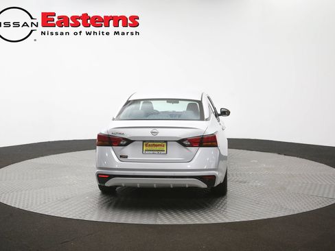 Used 2023 Nissan Altima 2.5 S FWD image 37