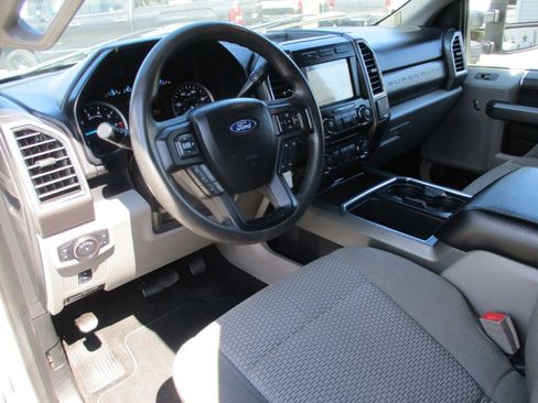 Used 2017 Ford F250 XLT w/ XLT Value Package image 14