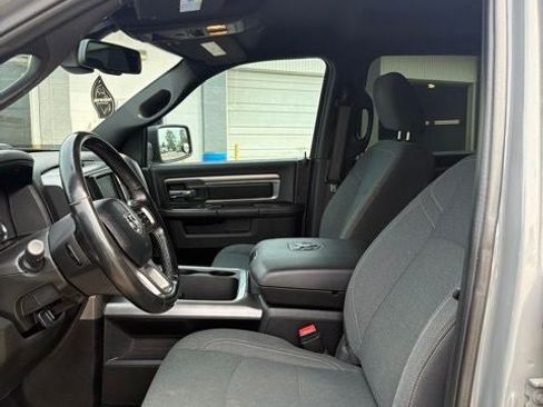 Used 2022 RAM 1500 Warlock w/ Ceramic Grey Warlock Package AWD/4WD image 8