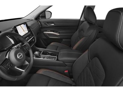 Certified 2025 Nissan Pathfinder Platinum w/ Cargo Package FWD image 12