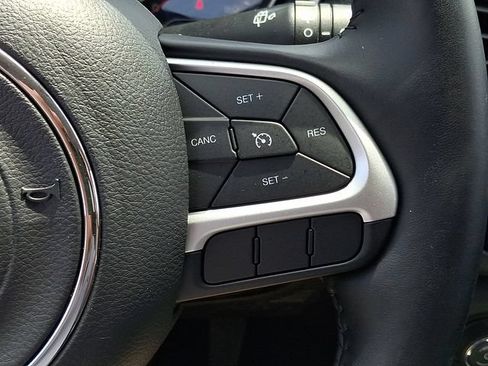 Used 2020 Jeep Compass Latitude AWD/4WD image 24