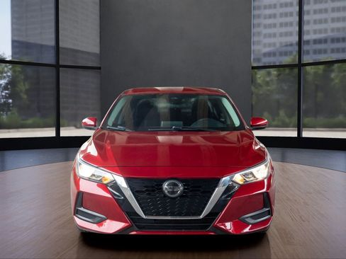 Used 2021 Nissan Sentra SV image 2