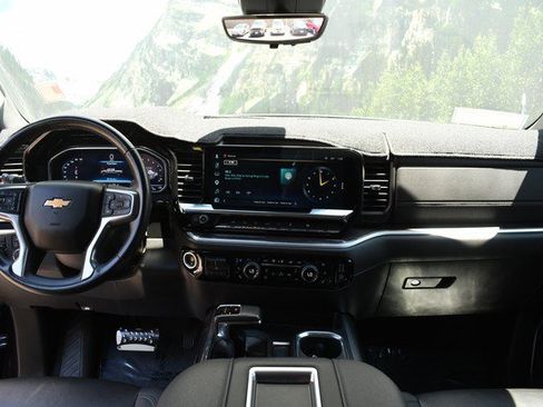 Used 2022 Chevrolet Silverado 1500 LTZ w/ Technology Package AWD/4WD image 18