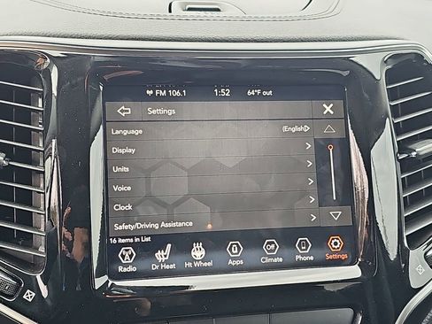 Used 2019 Jeep Cherokee Limited image 23