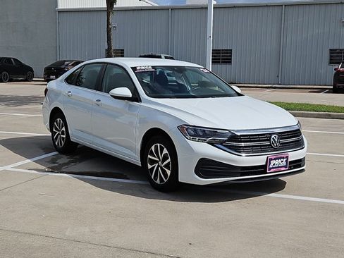 Used 2024 Volkswagen Jetta S FWD image 3