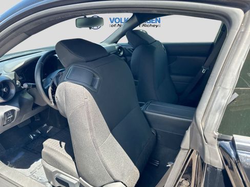 Used 2023 Toyota GR86 RWD image 25