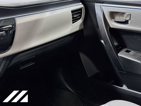 Used 2014 Toyota Corolla LE FWD image 23
