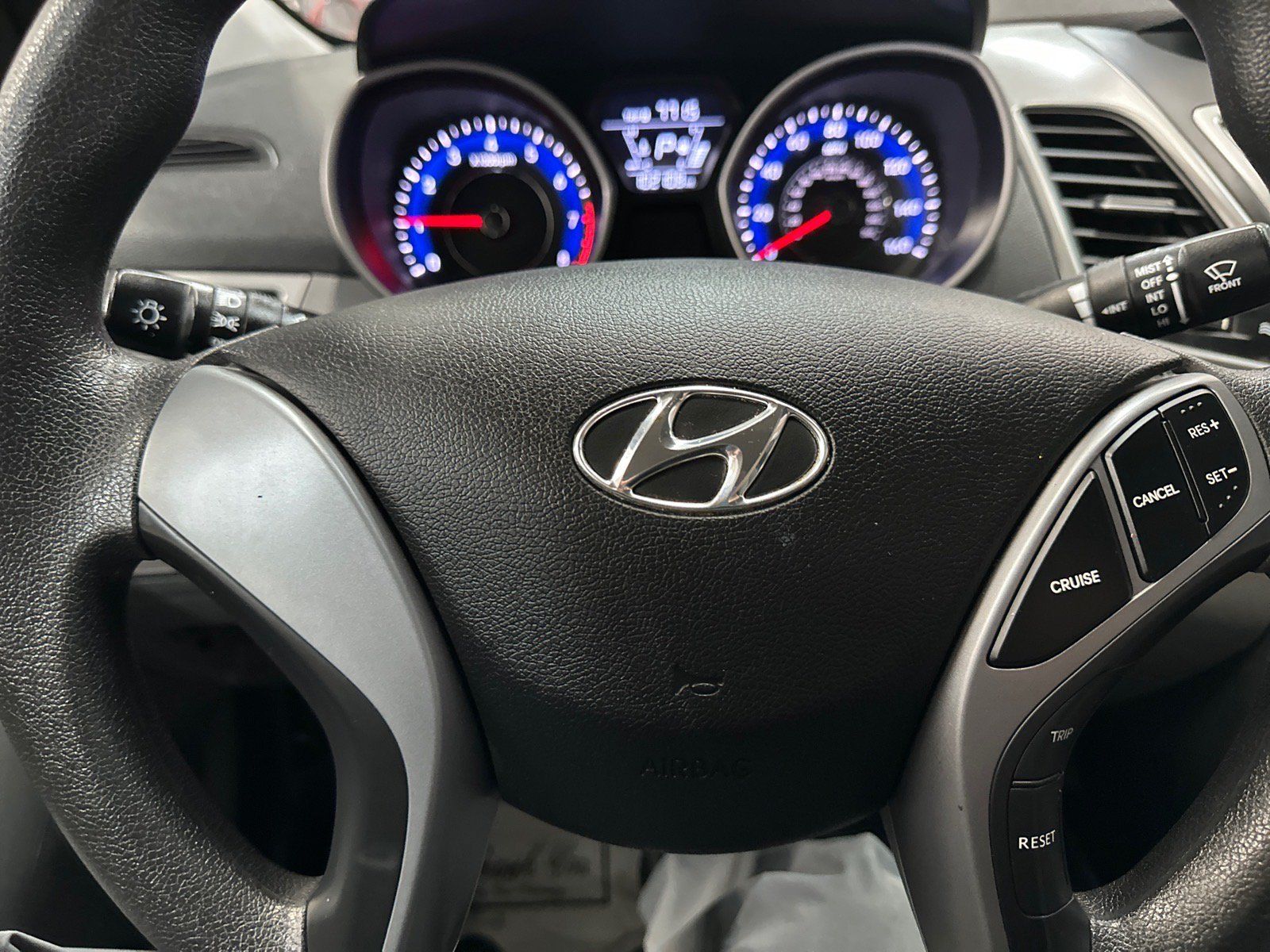 Used 2016 Hyundai Elantra SE FWD image 20