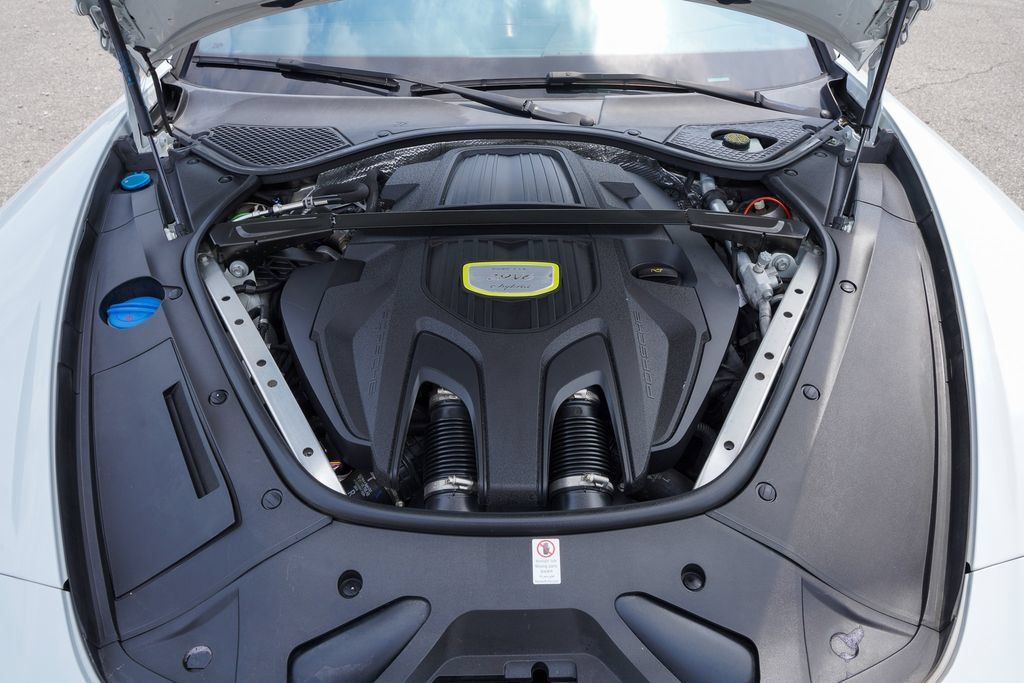 Used 2020 Porsche Panamera 4 AWD/4WD image 46