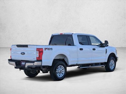 Used 2017 Ford F250 XLT w/ XLT Value Package image 5