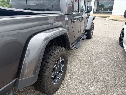 Used 2023 Jeep Gladiator Rubicon w/ LED Lighting Group AWD/4WD image 8