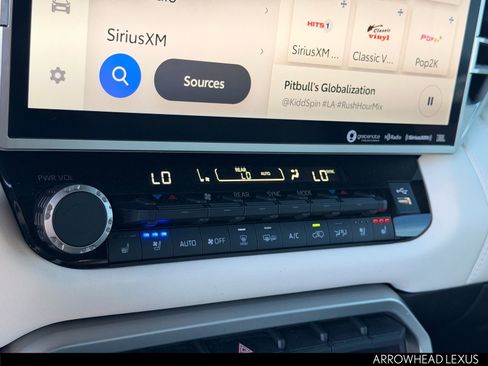 Used 2024 Toyota Sequoia Capstone image 29