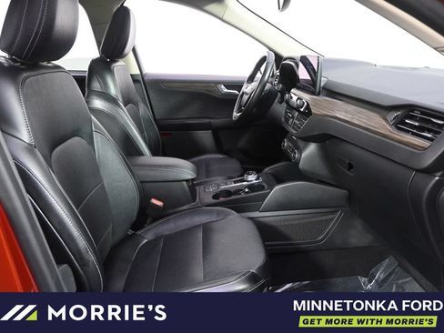 Used 2020 Ford Escape Titanium AWD/4WD image 16